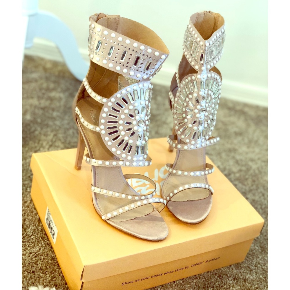 Cleopatra Heels
